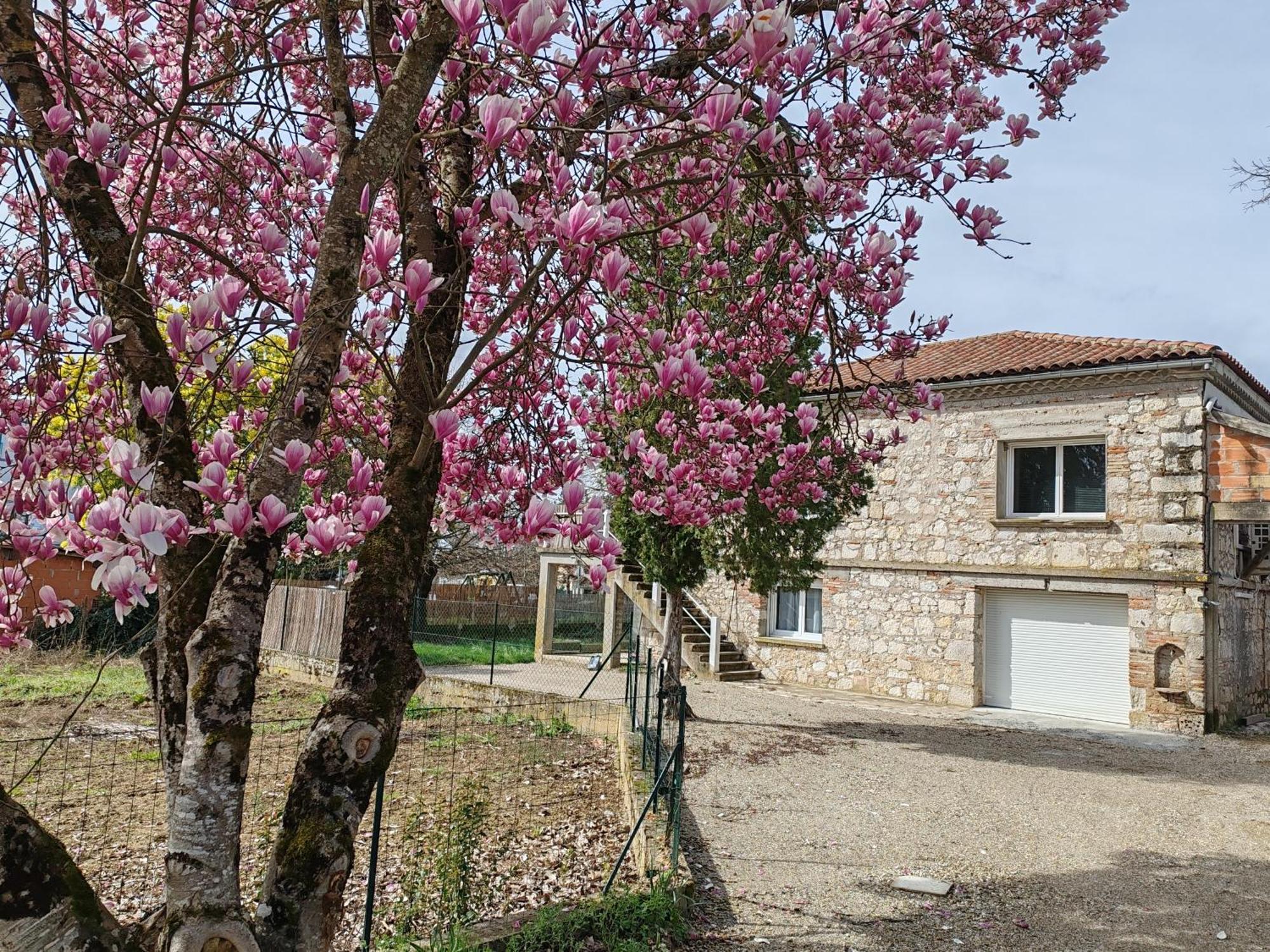 Appartement T3 Neuf Proche Centre Ville, Clim Et Parking Et Centrale Edf Valence  Luaran gambar